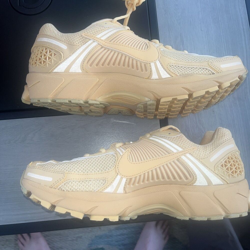 Size 10 - Nike Air Zoom Vomero 5 Celestial Gold